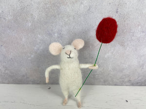 Mouse With Balloon